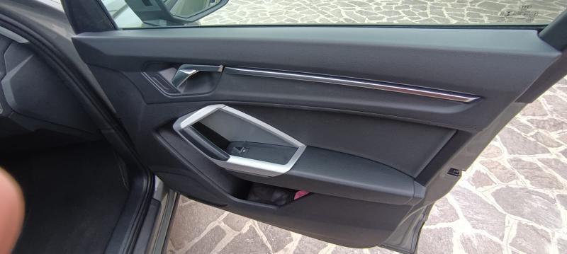 Audi Q3 35 1.5 tfsi mhev Business s-tronic