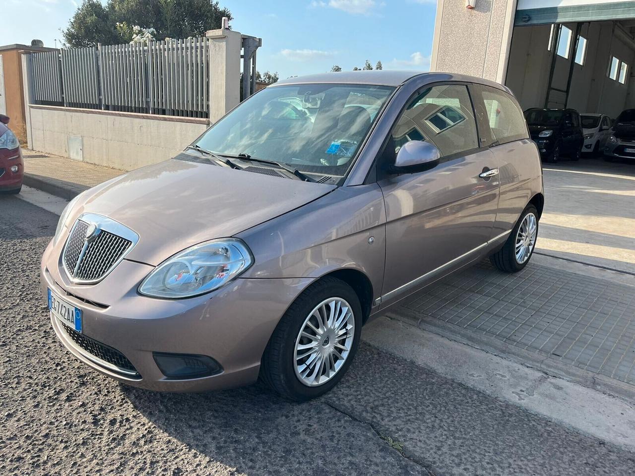 Lancia Ypsilon 1.2 69 CV Diva 2011