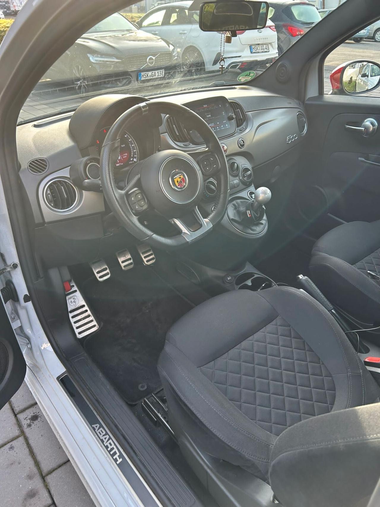 Abarth 595 1.4 Turbo T-Jet 165 CV