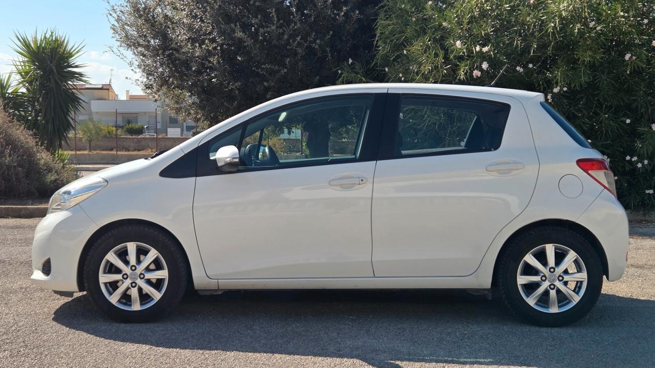 Toyota Yaris 1.4 D-4D 5 porte Lounge