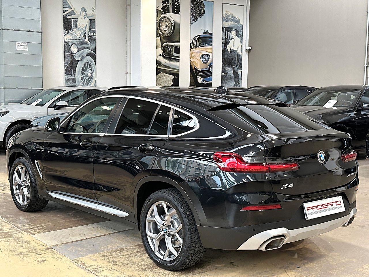 BMW X4 xdrive20i mhev 48V - 19"-Camera-Carplay-Pelle-IVA