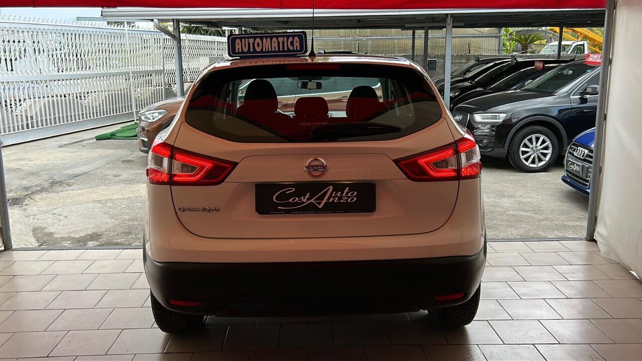 Nissan Qashqai 1.2 T-Visia 116cv 2015 AUTOMATICA