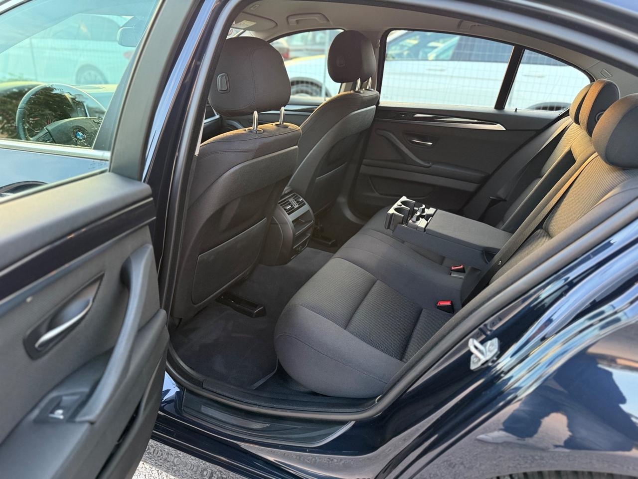 Bmw 520 520d Berlina Restyling Auto Pari AL Nuovo