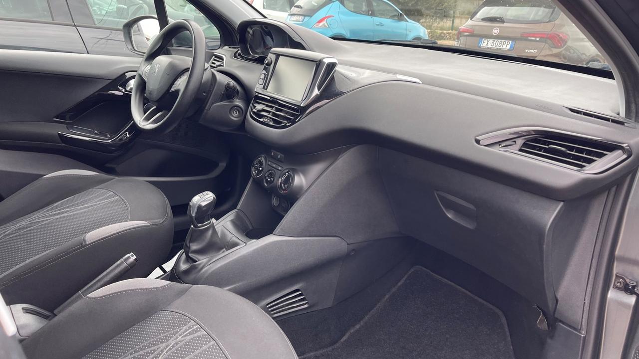 Peugeot 208 PureTech 82 5 porte Access