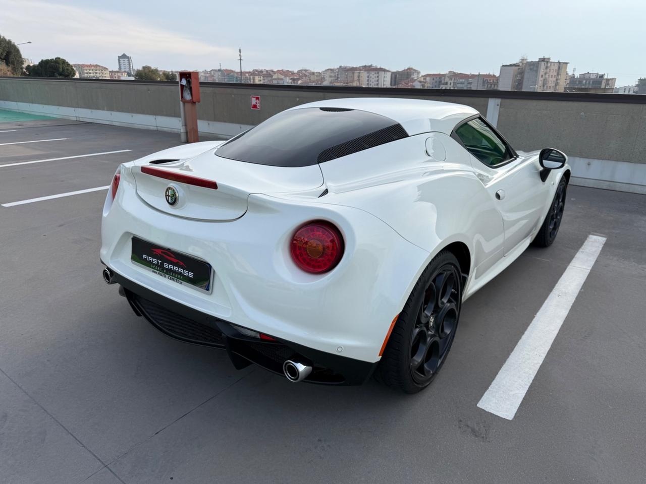 Alfa Romeo 4C TRISTRATO MADREPERLA-SCARICO RACING-CARBONIO