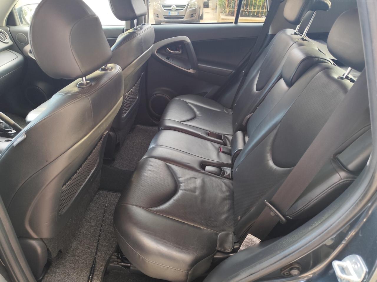 Toyota RAV 4 RAV4 2.2 D-4D 177CV Luxury 4x4