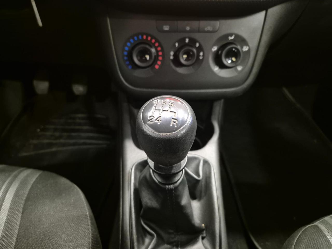 Fiat Punto Evo 5p 1.2 Active s&s - NEOPATENTATI - Bluetooth