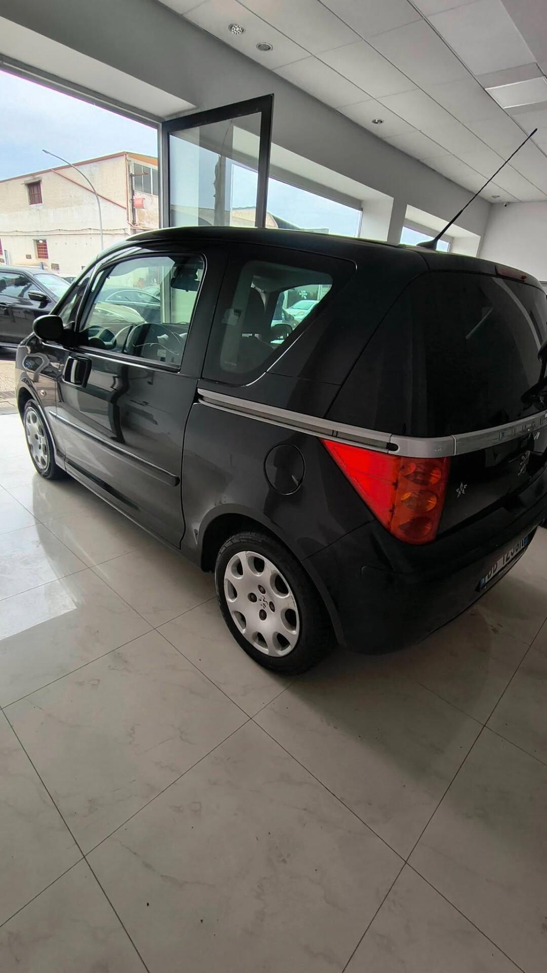 Peugeot 1007 1.4 BENZINA C/A