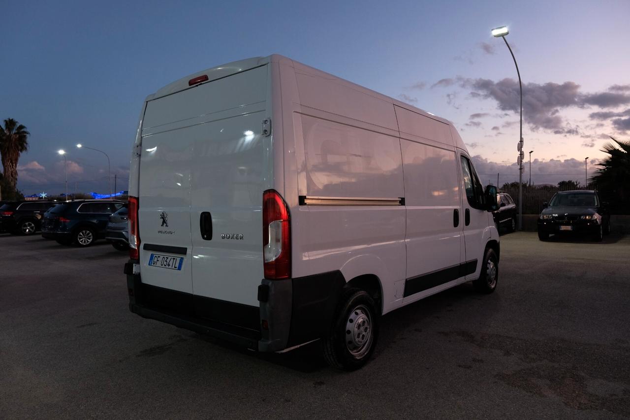 Peugeot Boxer 330 2.2 BlueHDi 140 S&S PC-TN Furgone