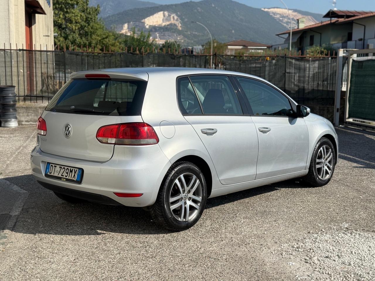 Volkswagen Golf 1.6 5p. Comfortline 310.000 anno 2009