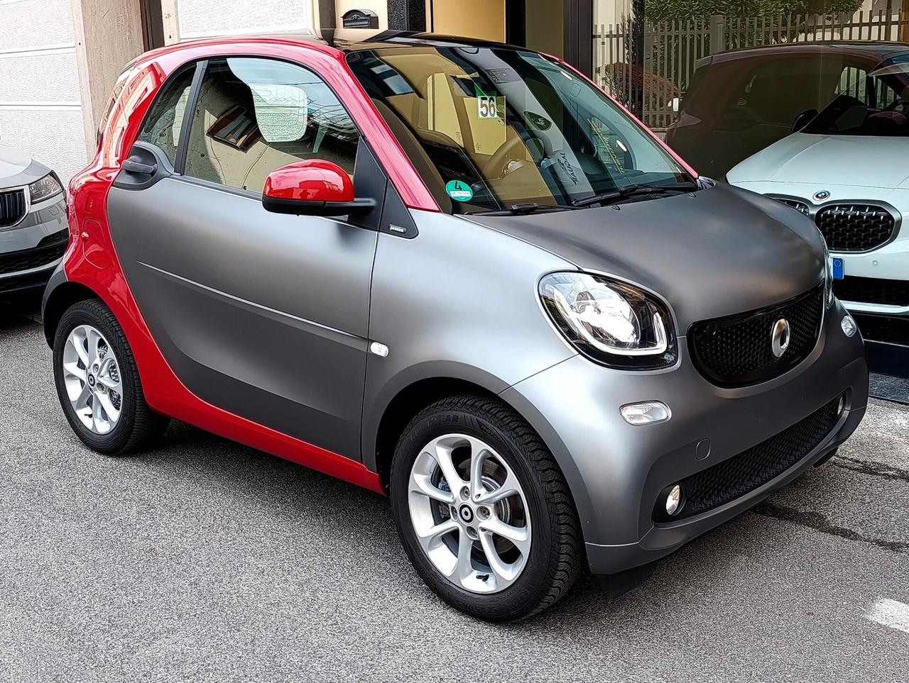 Smart ForTwo 70 1.0 twinamic Passion 2019 solo km 26.156