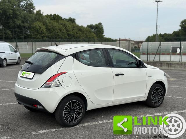 LANCIA Ypsilon elefantino blu