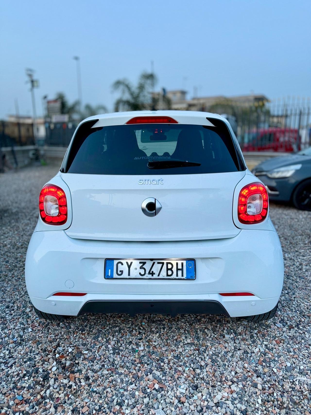Smart ForFour 70 1.0 twinamic Allestita Brabus
