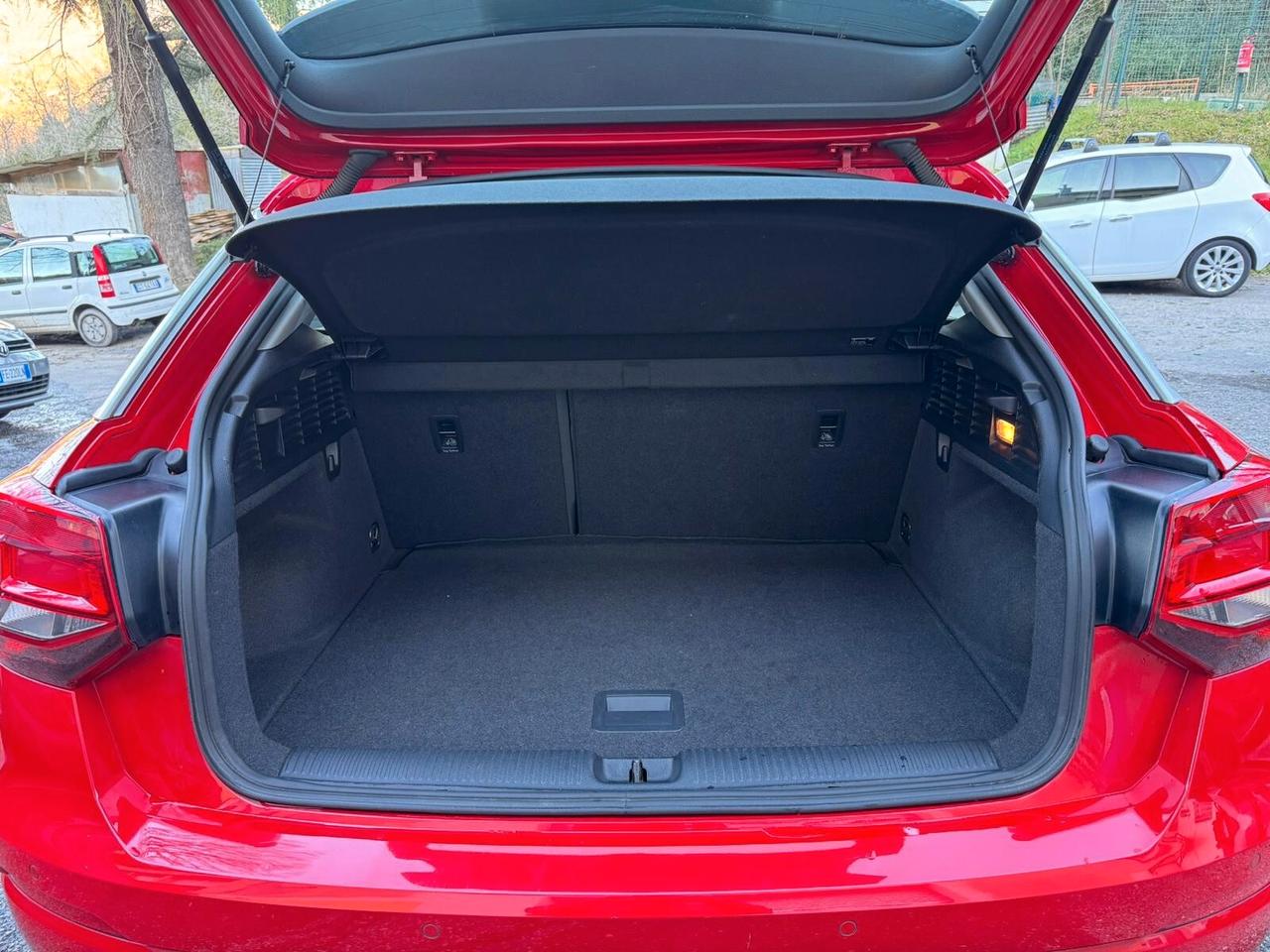 Audi Q2 30 TDI 116CV Business Design GARANZIA 1 ANNO