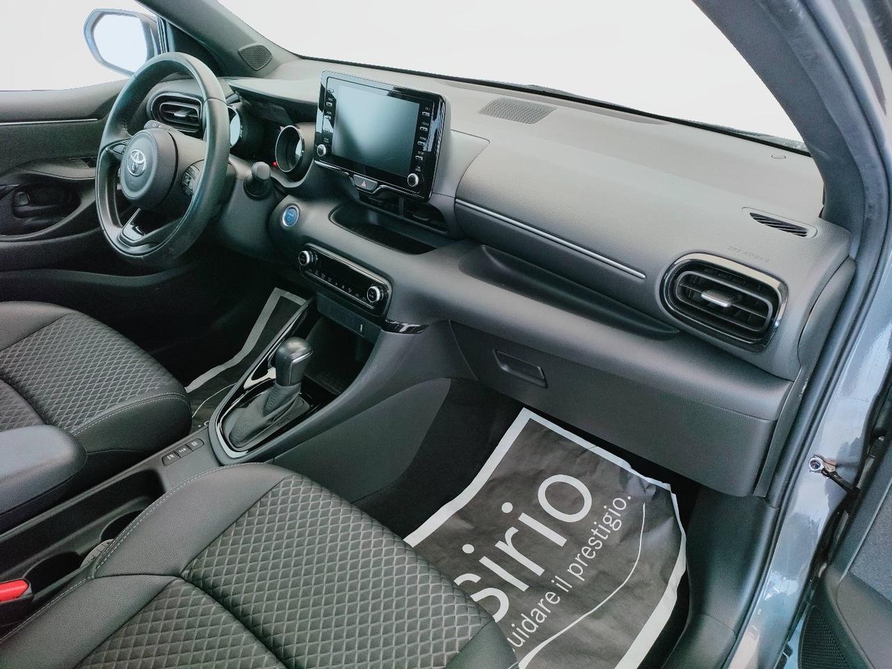 TOYOTA Yaris IV 2020 - Yaris 1.5h Lounge