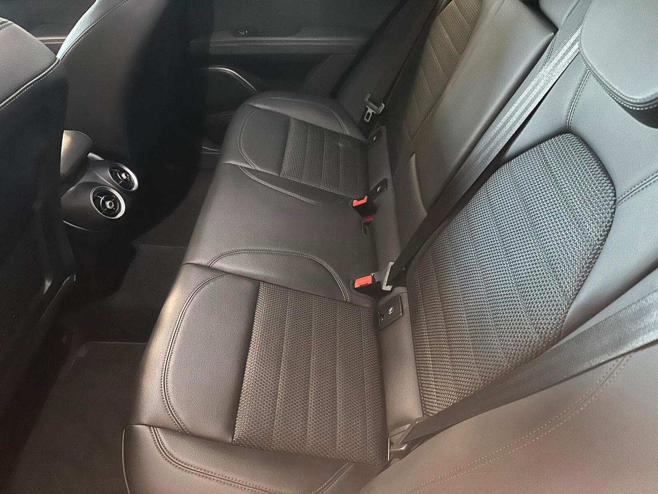 Alfa Romeo Stelvio 2.2 Turbodiesel 190 CV AT8 Q4 Sprint