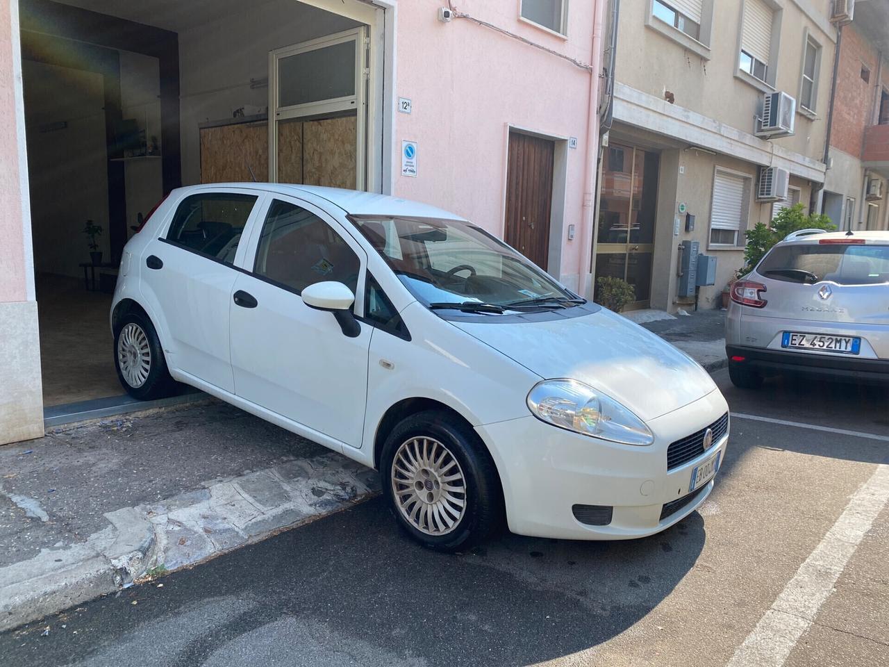 Fiat Grande Punto 1.3 MJT 75 CV 5 porte Dynamic