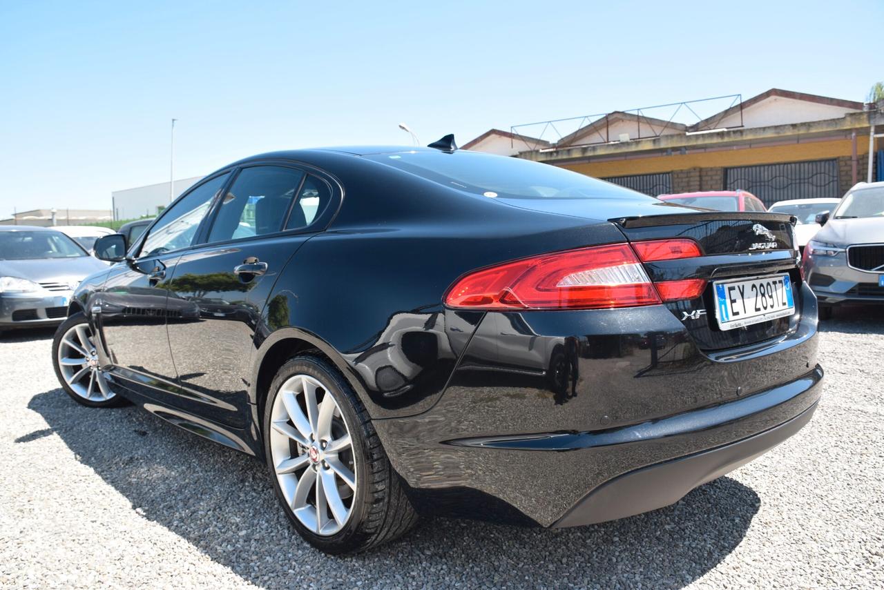 Jaguar XF BERLINA 2.2D 163CV AUTOM. R-SPORT-TETTO-PELLE-NAVI-SENSORI-CAM-CRUISE- IVA DETRAIBILE