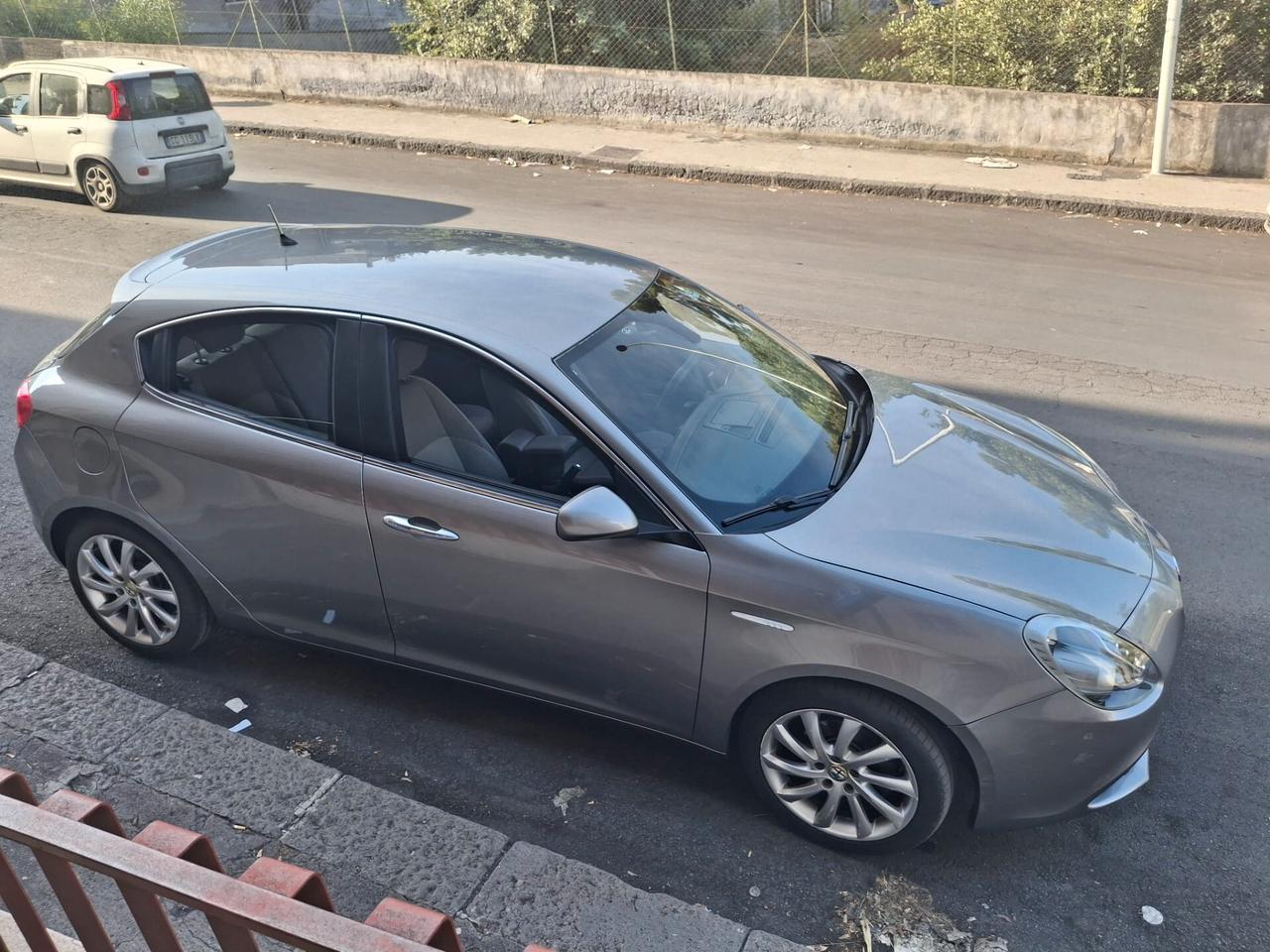Alfa Romeo Giulietta 1.6 JTDm-2 105 CV Distinctive