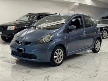 Toyota Aygo 5 porte NEOPATENTATI