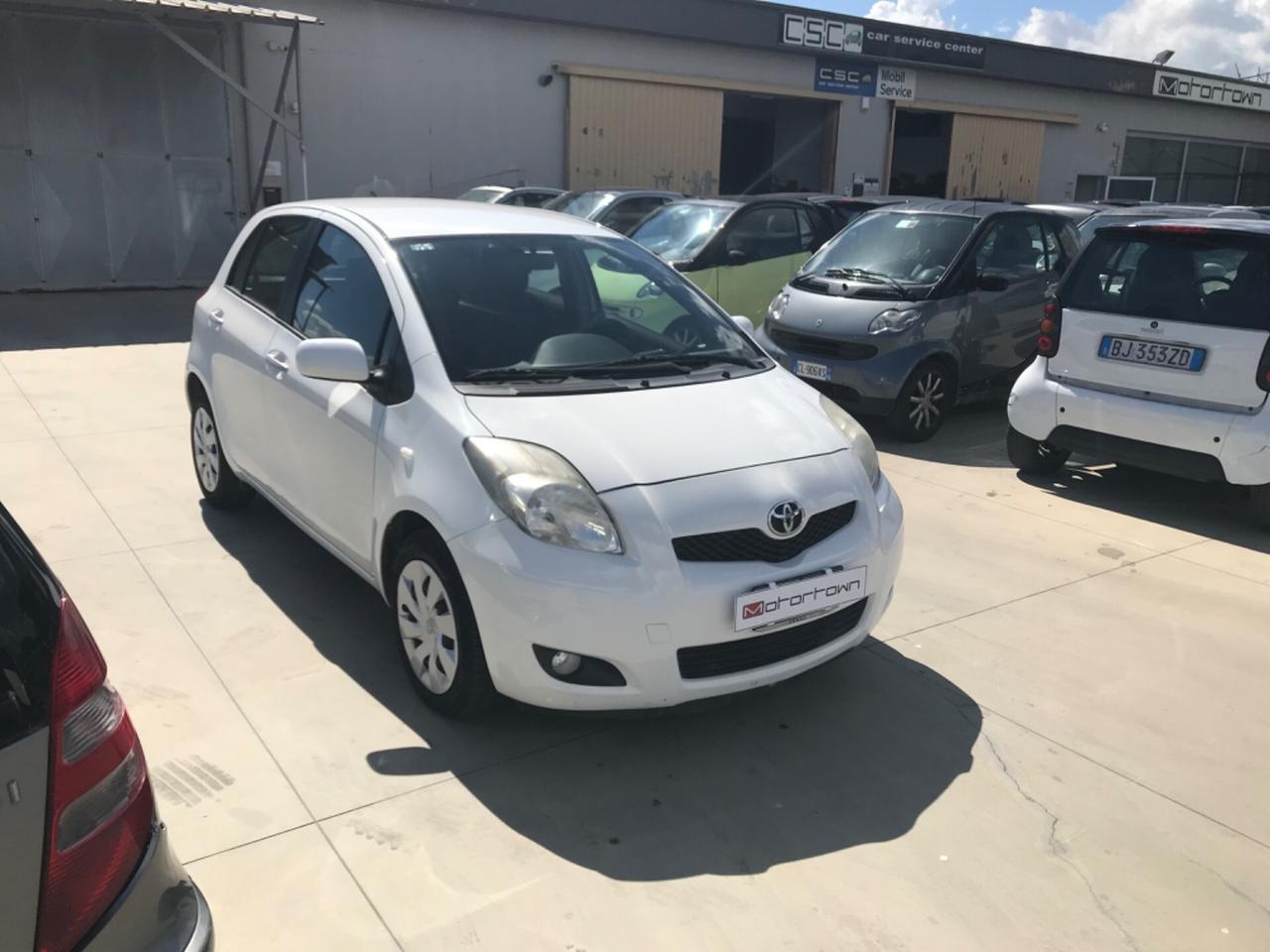 Toyota Yaris 5 Porte Sol 1.3. Bz