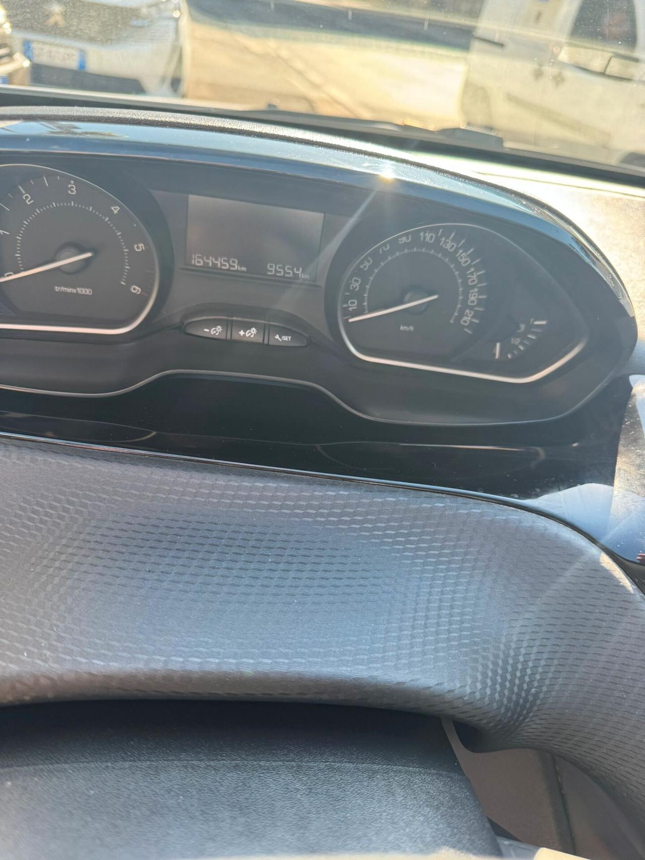 Peugeot 2008 BlueHDi 75 Active