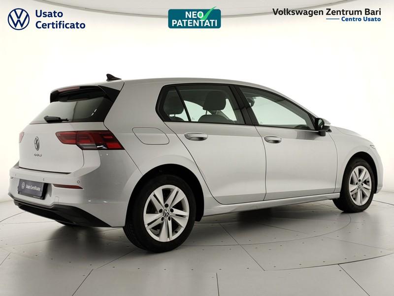 Volkswagen Golf 1.5 tgi life 130cv