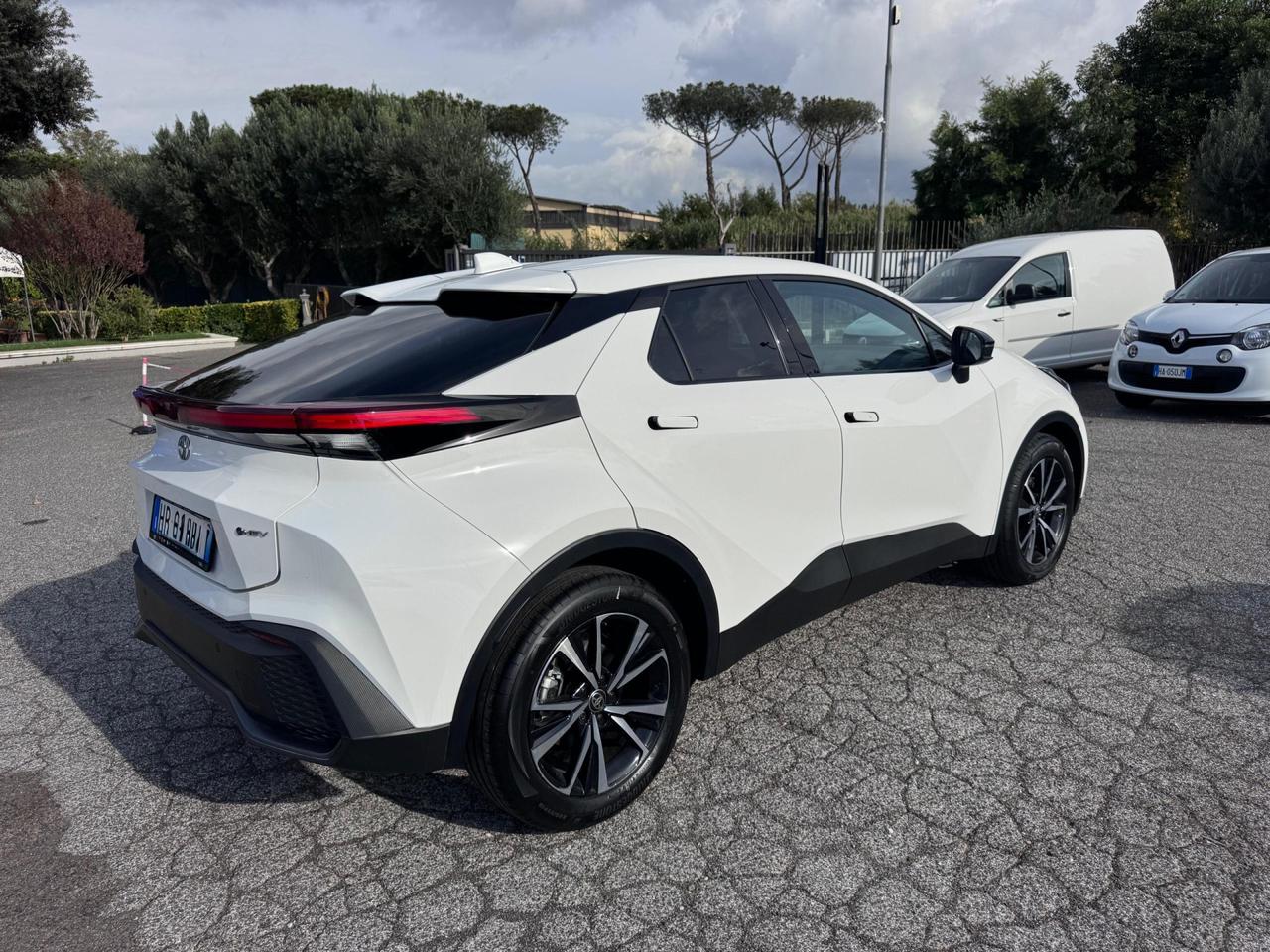 Toyota C-HR 1.8 hev Trend fwd e-cvt