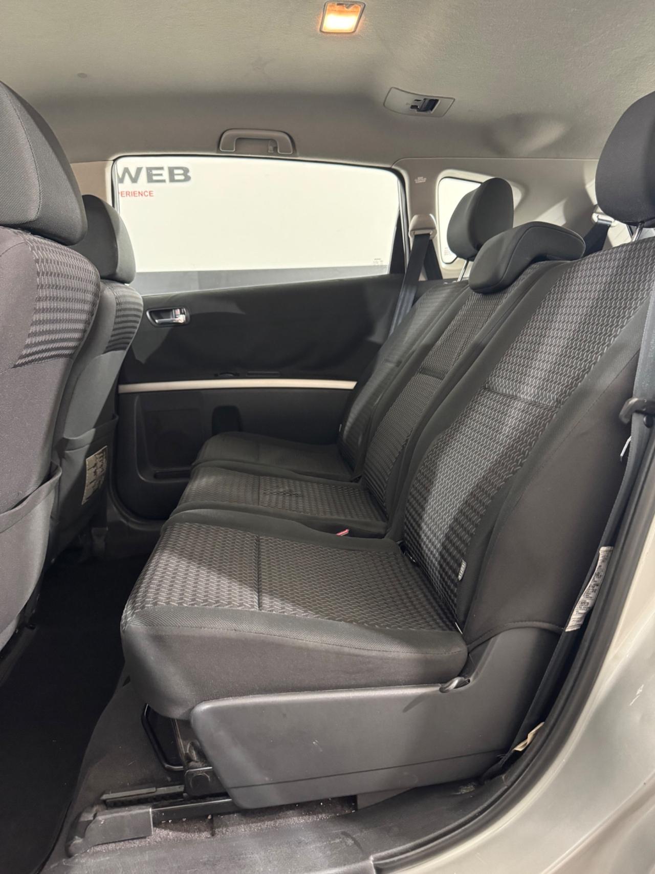 Toyota Corolla Verso 1.8 16V Sol 7pti