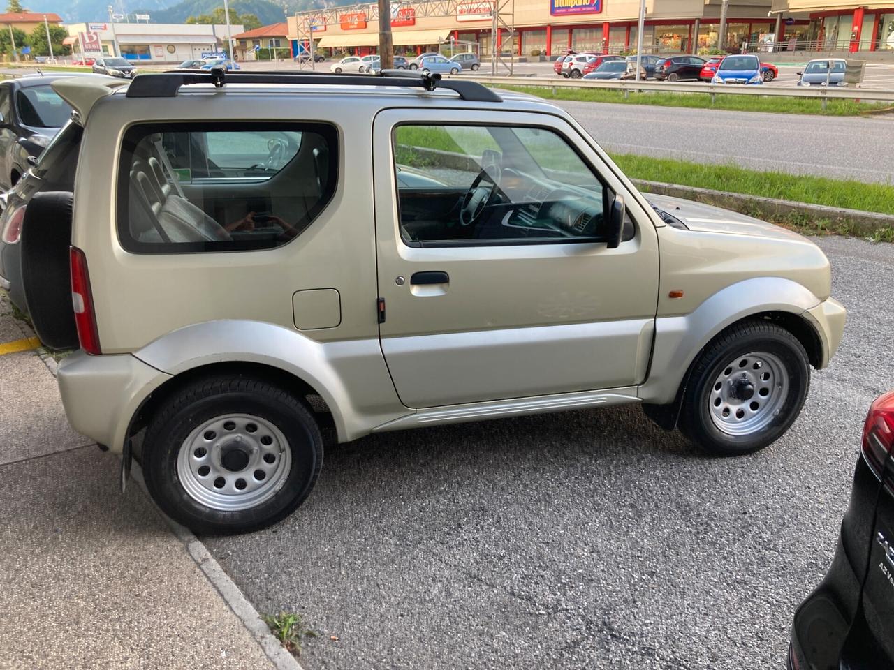 Suzuki Jimny 1.3i 16V cat 4WD JLX