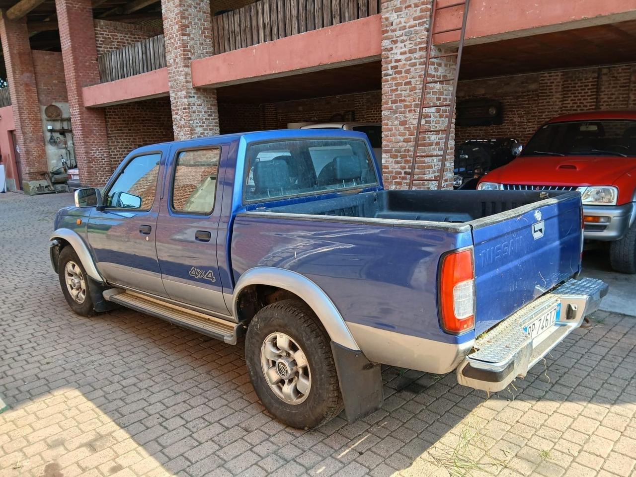 Nissan Pick Up Pick-up 2.5 TD 4 porte Double Cab