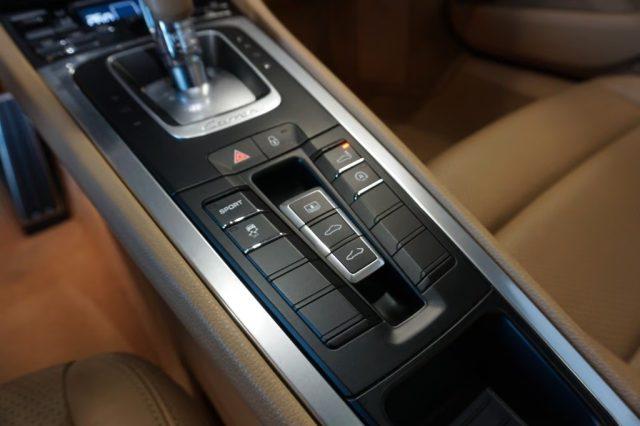 PORSCHE 911 3.4 Carrera Coupé