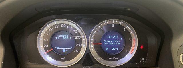 VOLVO XC60 2.4 d4 (d3) Momentum awd 163cv geartronic