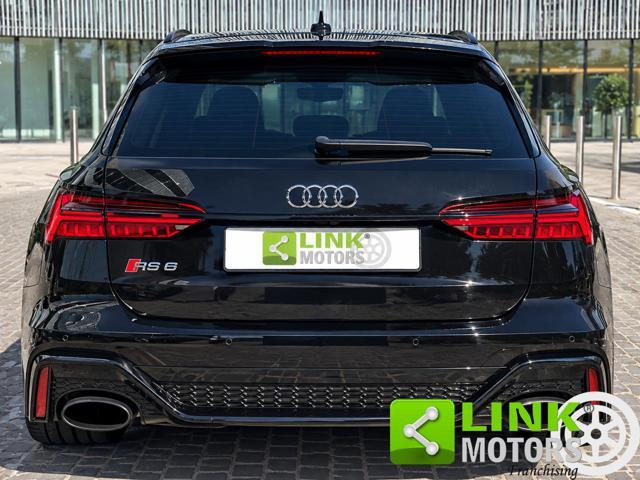 AUDI RS6 Avant