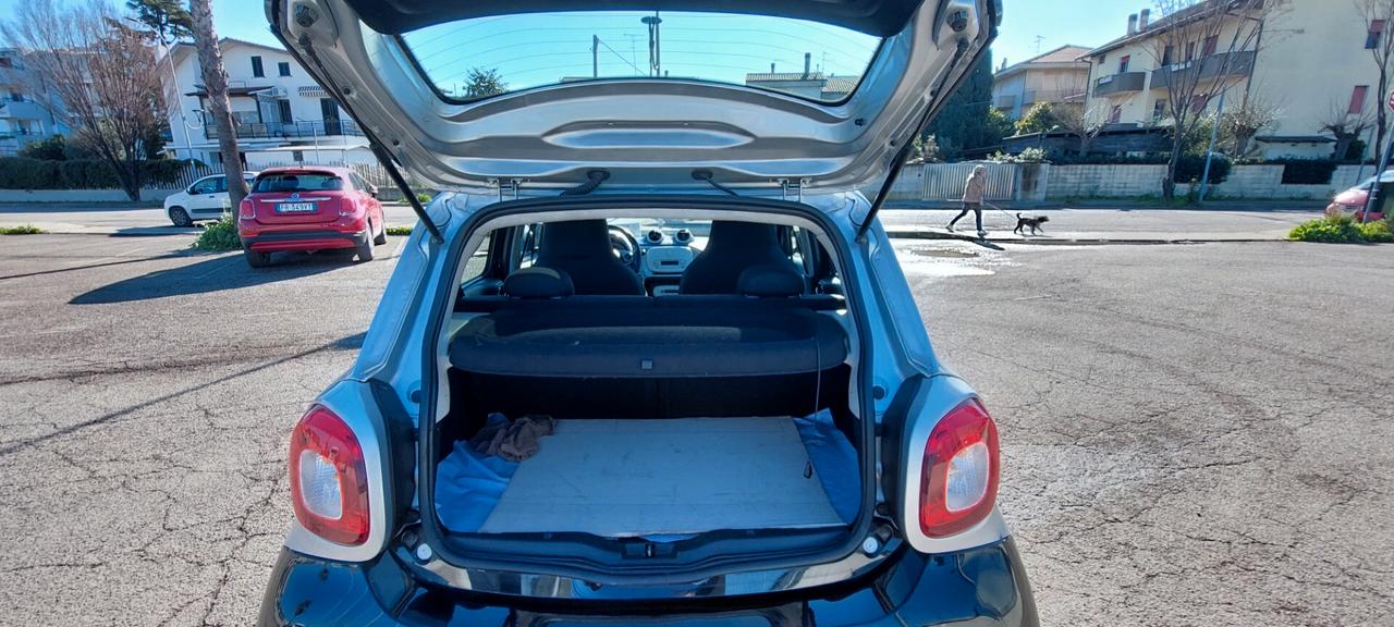 SMART FORFOUR 1,0 BENZINA 70 CV X NEOPATENTATI DOPPIO TETTO IMPECCABILE GOMME NUOVE