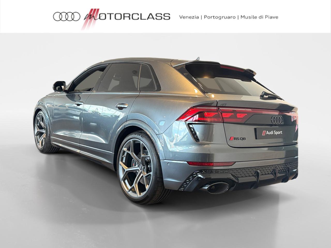 Audi RSQ8 rs 4.0 v8 mhev 48v 640cv performance tiptronic