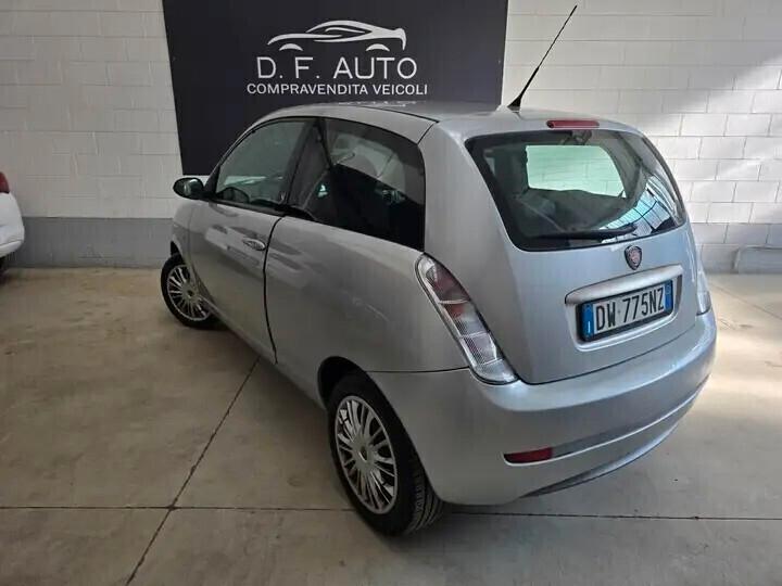 Lancia Ypsilon Neopatentati
