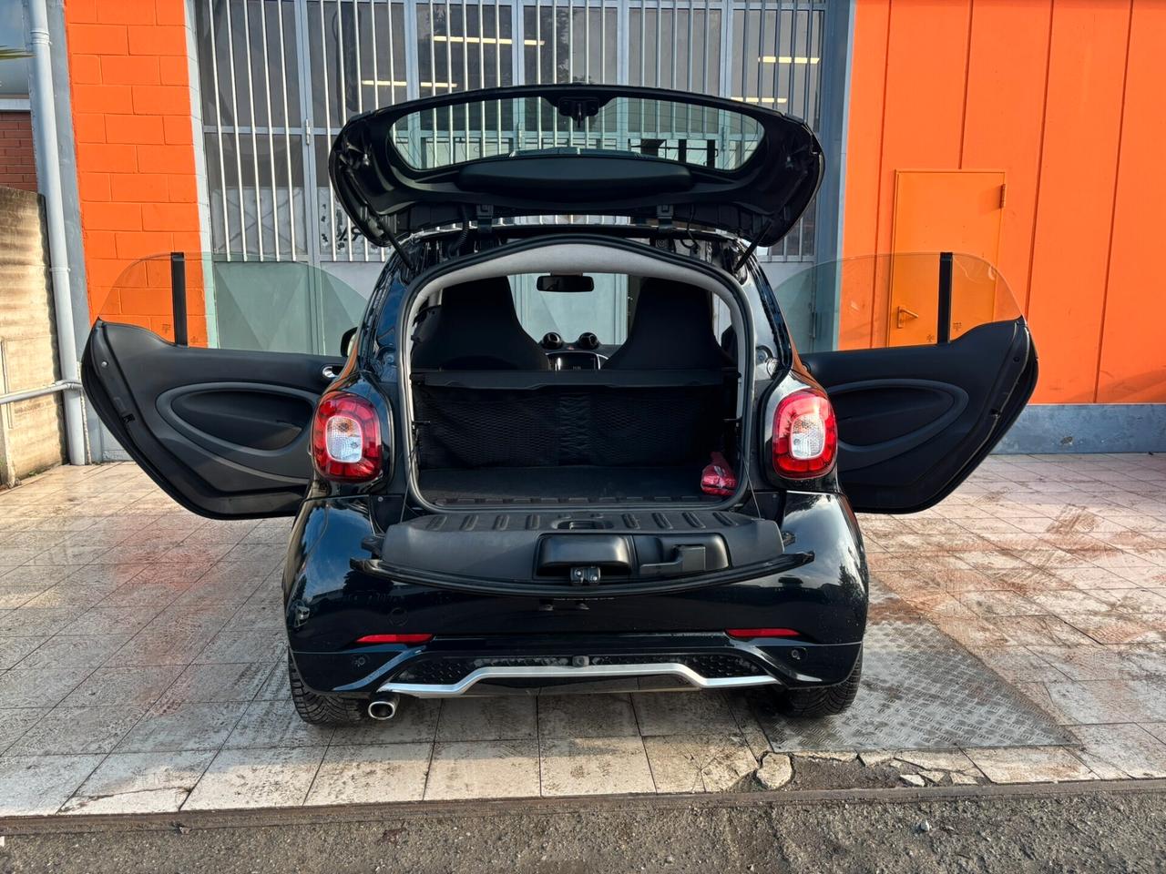 Smart ForTwo 90 0.9 Turbo twinamic Urbanrunner allestimento brabus