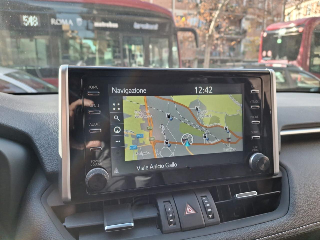 Toyota RAV 4 2.5 HV 2WD-i Business NO OBBL. FINANZ.