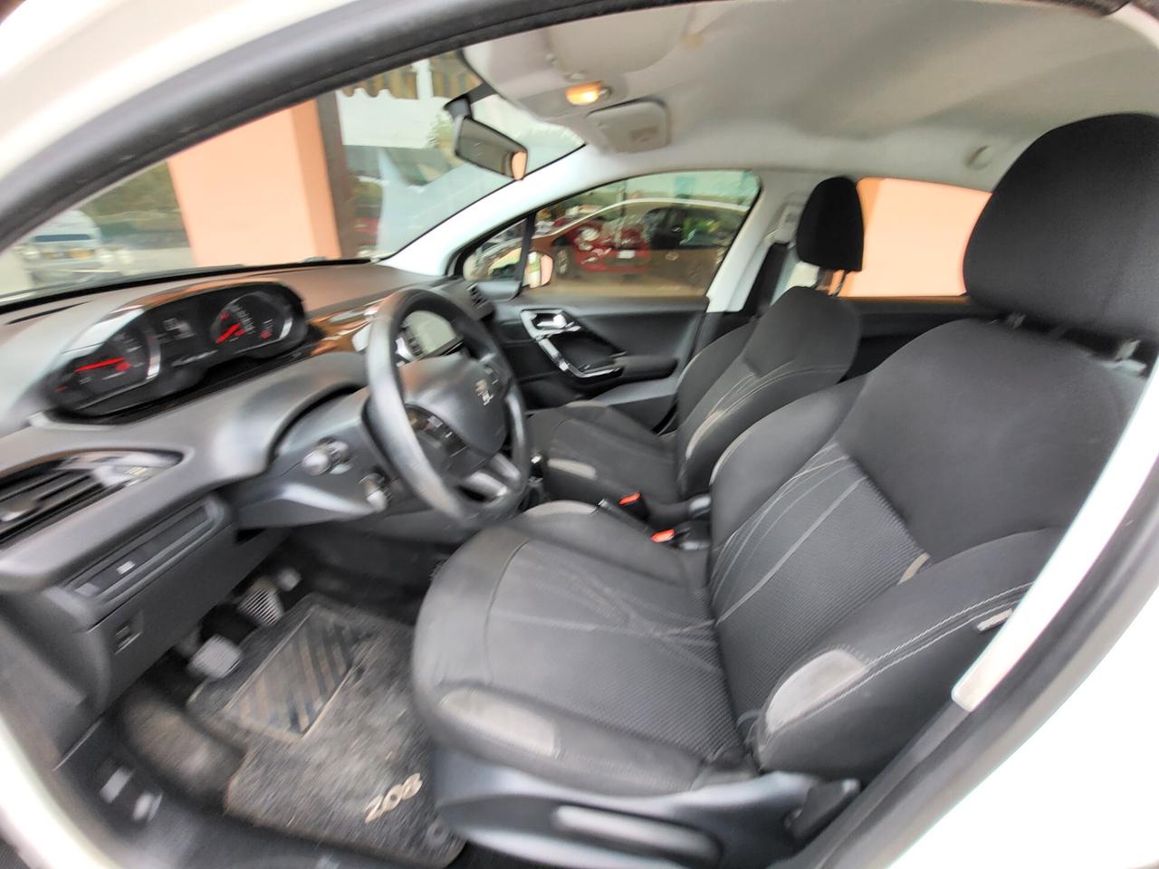Peugeot 208 1.2 VTi 82 CV 5 porte Active