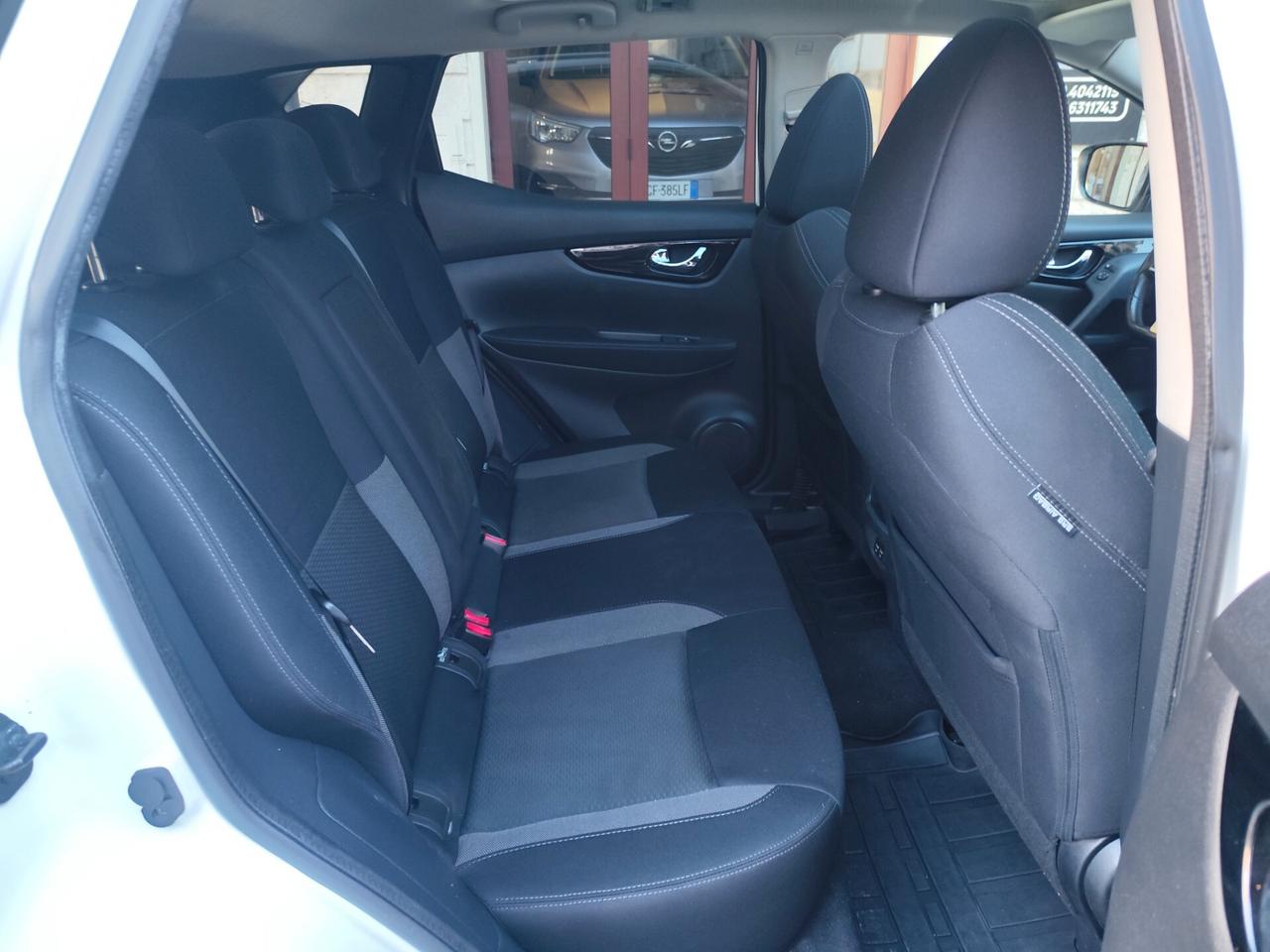 Nissan Qashqai 1.5 dCi 115CV TEKNA TETTO NAVI