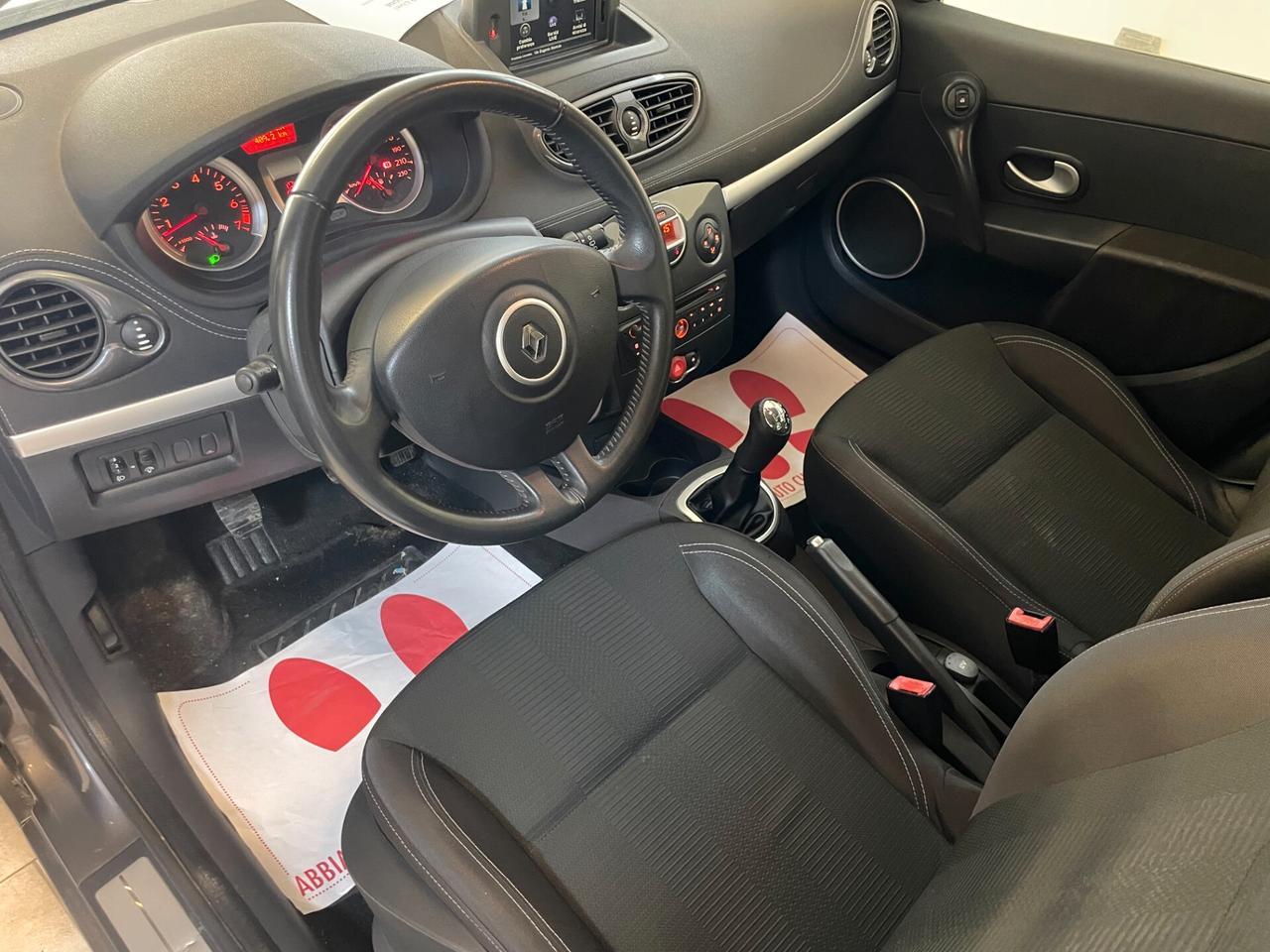 Renault Clio 1.2 5P Live! FULL OPTIONAL TAGLIANDATA NEOPATENTATI