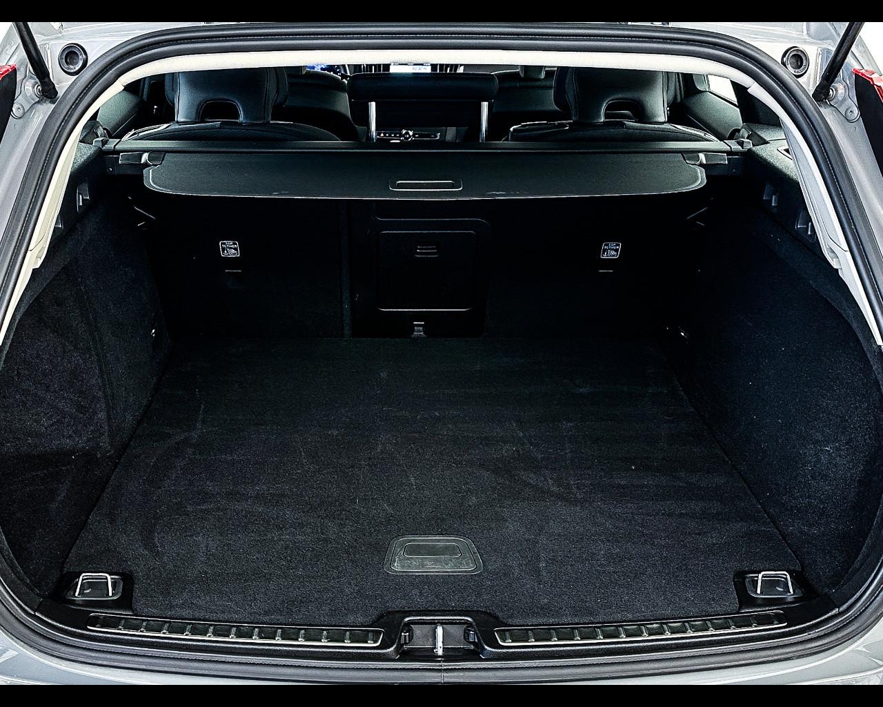 VOLVO V60 B4 (d) automatico Essential