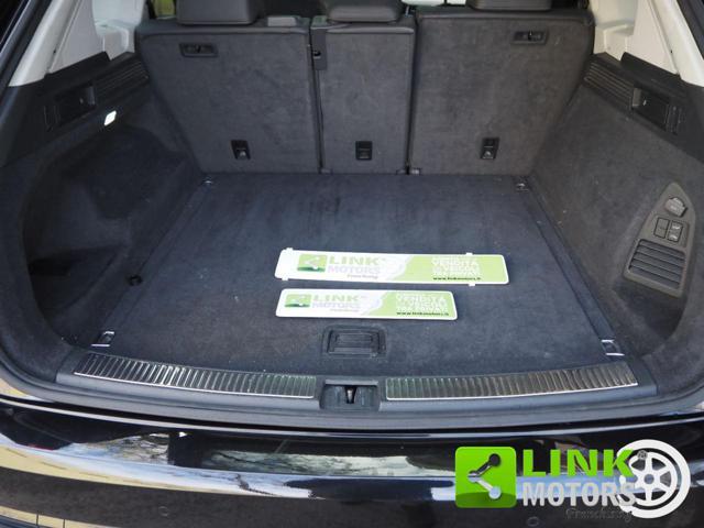 VOLKSWAGEN Touareg 3.0 V6 TDI 286 CV R-LINE