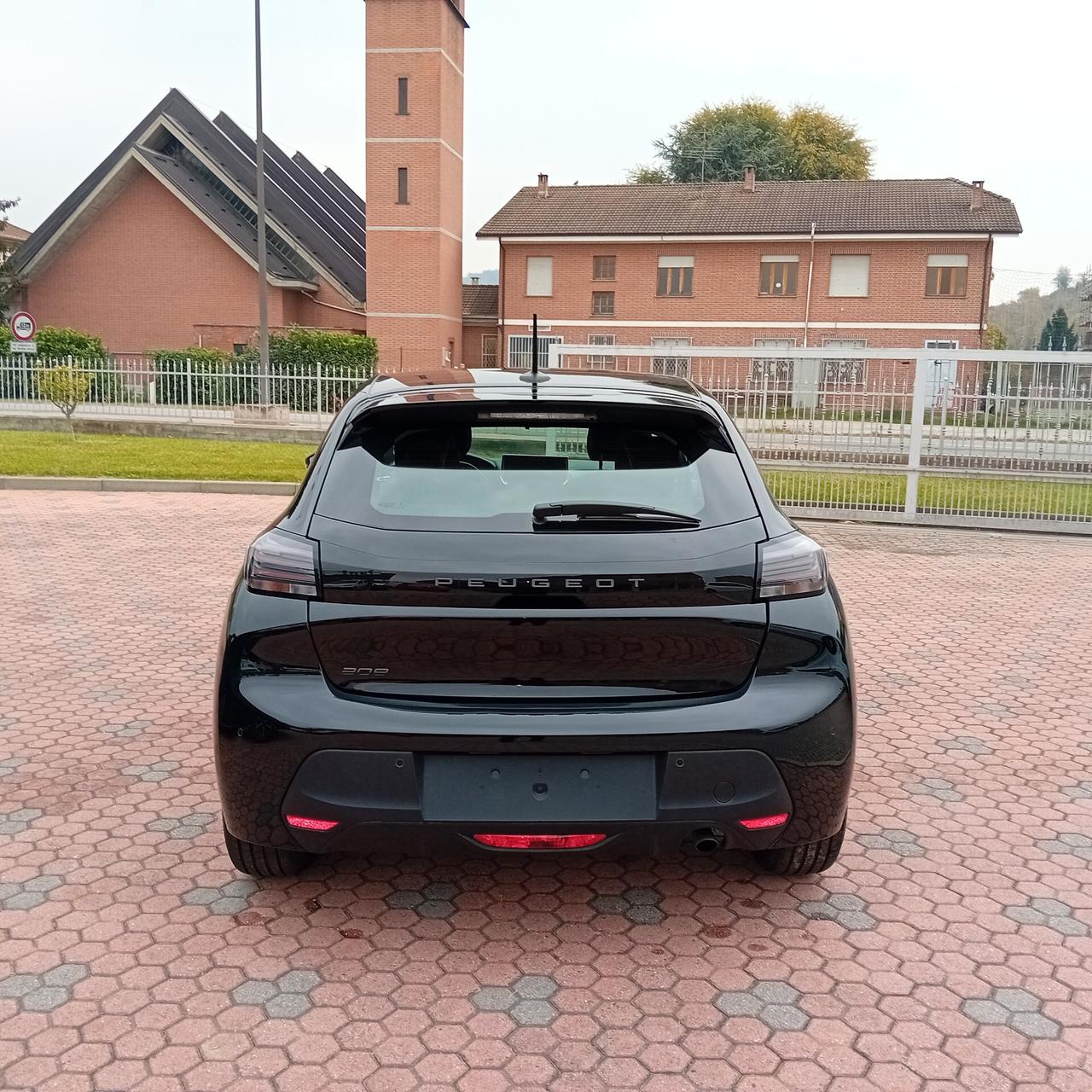 Peugeot 208 PureTech 100 Stop&Start 5 porte Style * SENZA VINCOLO DI FINANZIAMENTO*