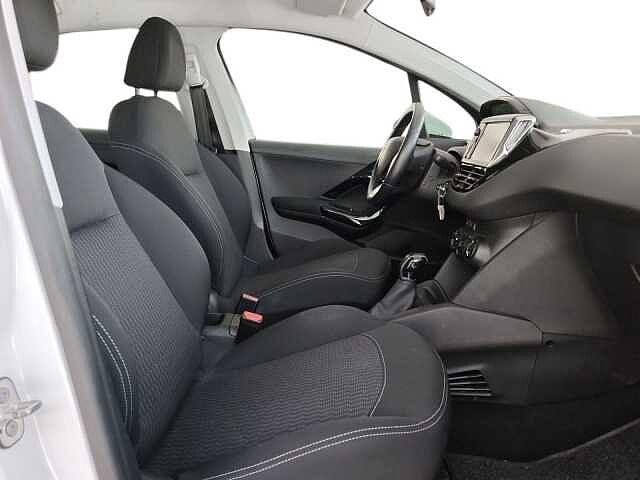 Peugeot 208 PureTech 82 5 porte Active pack