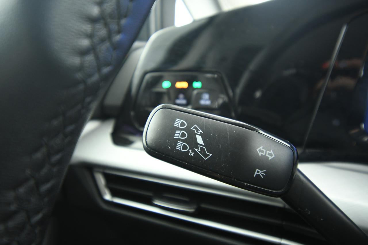 VOLKSWAGEN Golf 2.0 tdi Life 115cv dsg ACC+LED+NEOPATENTATI