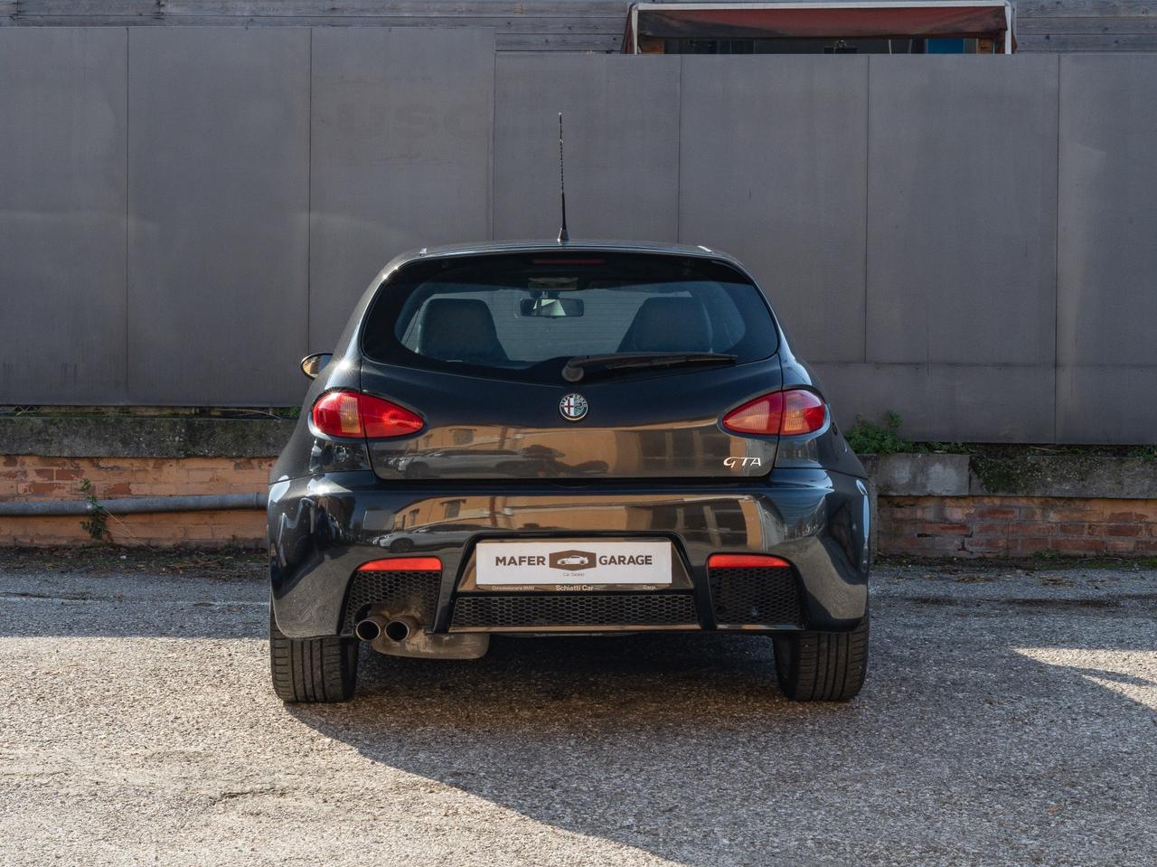 Alfa Romeo 147 3.2i V6 24V cat 3 porte GTA