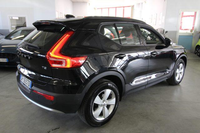 VOLVO XC40 T2 automatico Essential AUTOCARRO N1