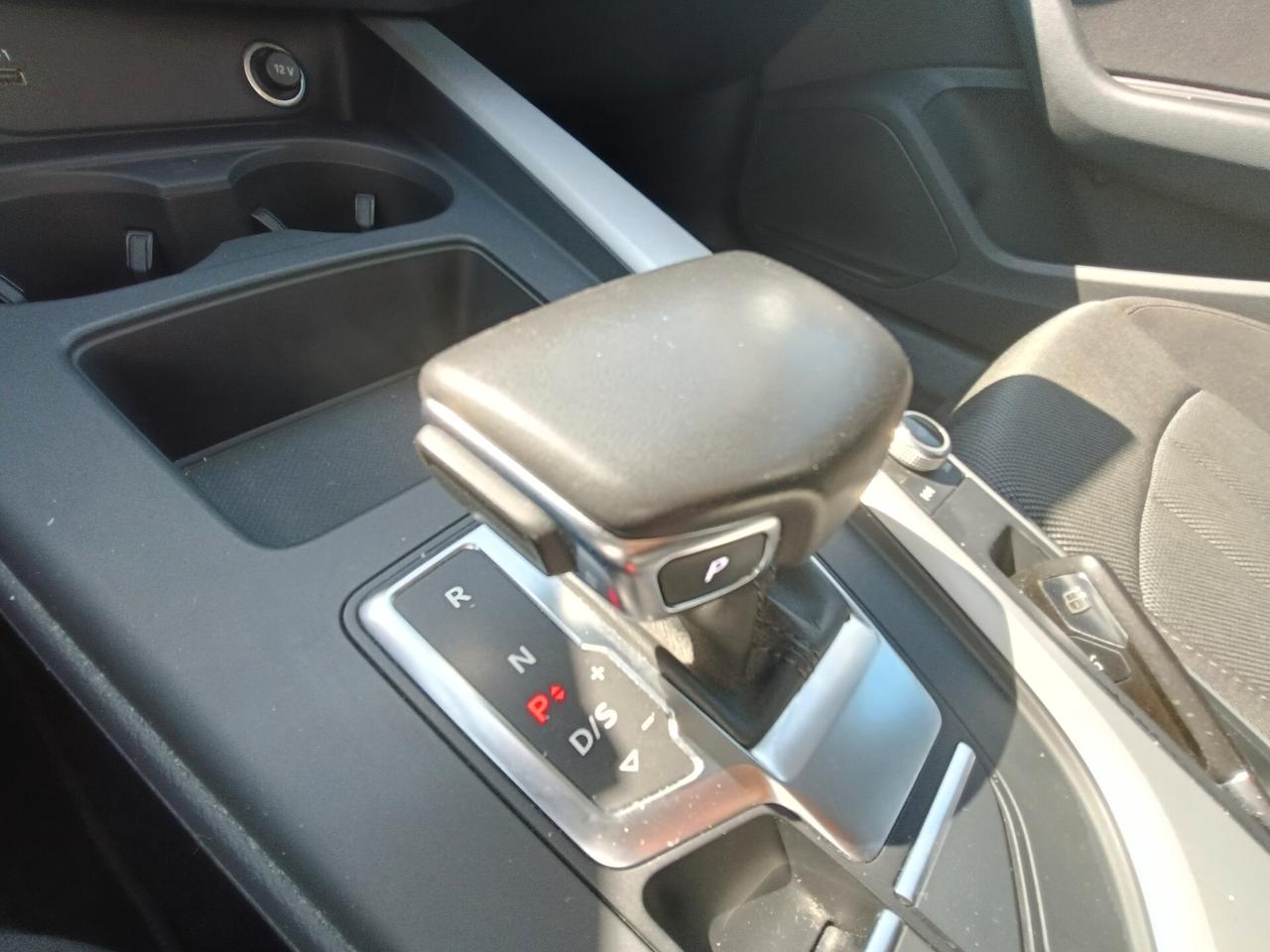 Audi A4 Avant 40 TDI S tronic Business